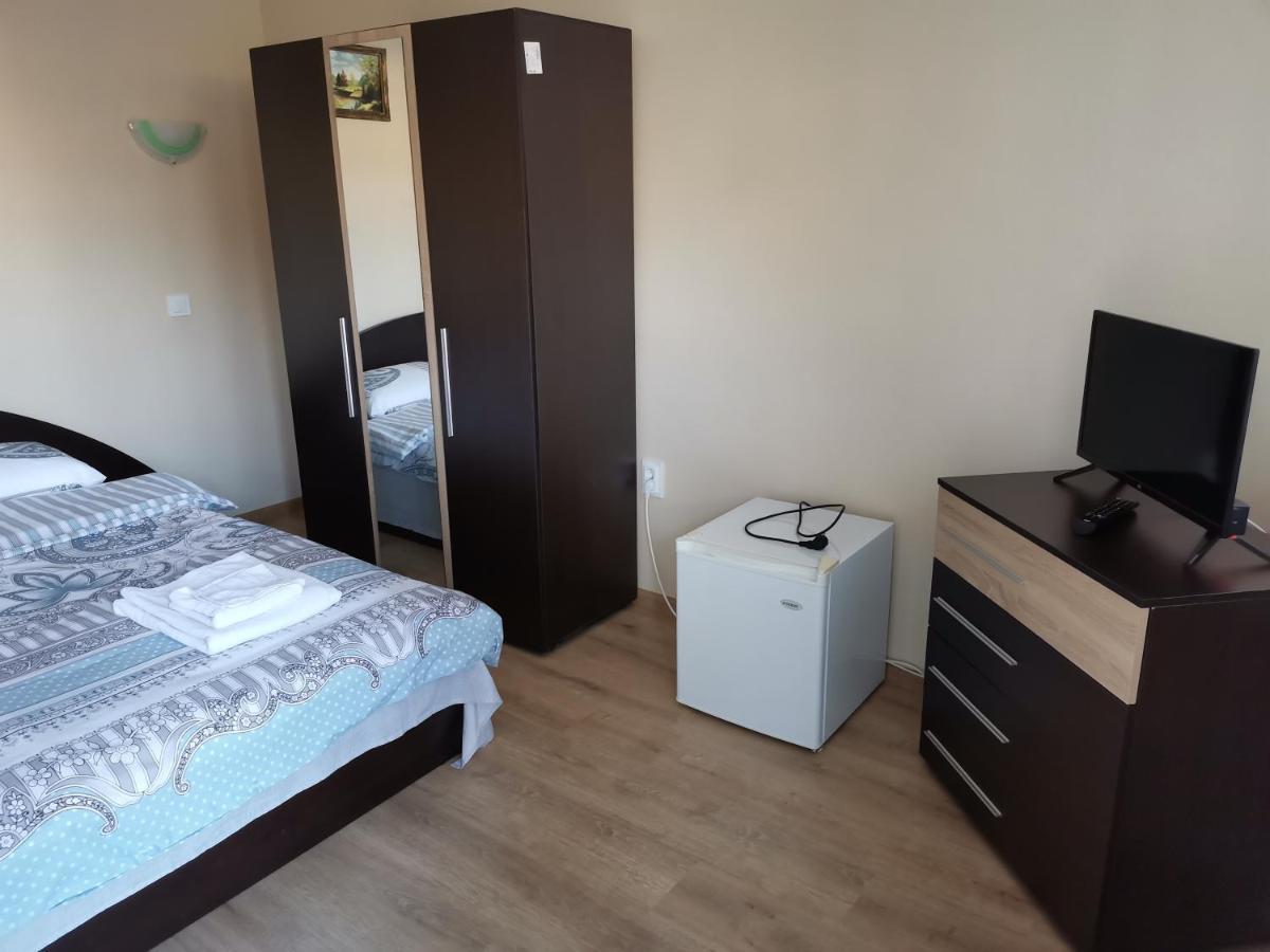 פאבל באניה Guest Rooms Mihaylovi מראה חיצוני תמונה