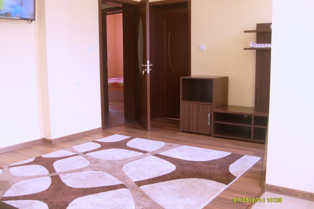 פאבל באניה Guest Rooms Mihaylovi חדר תמונה