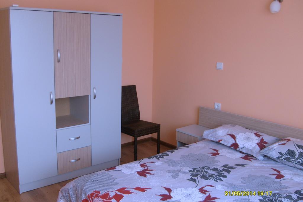 פאבל באניה Guest Rooms Mihaylovi חדר תמונה